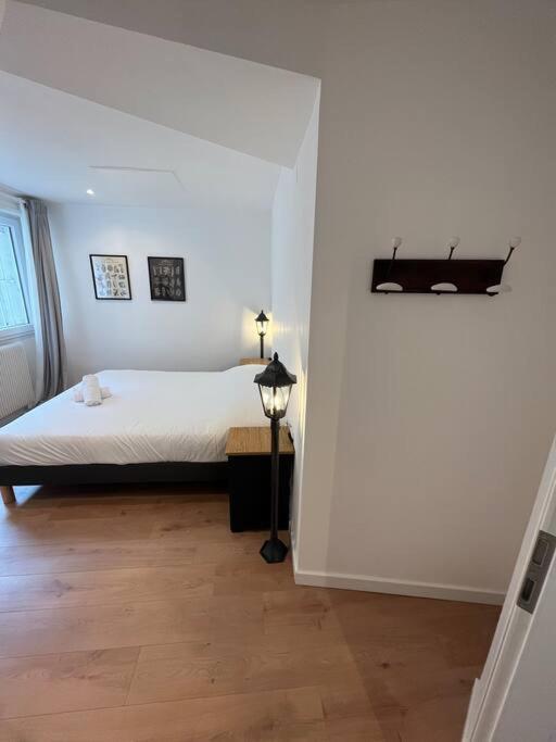 Hollywood 9 People - Khbnb Center * Straßburg