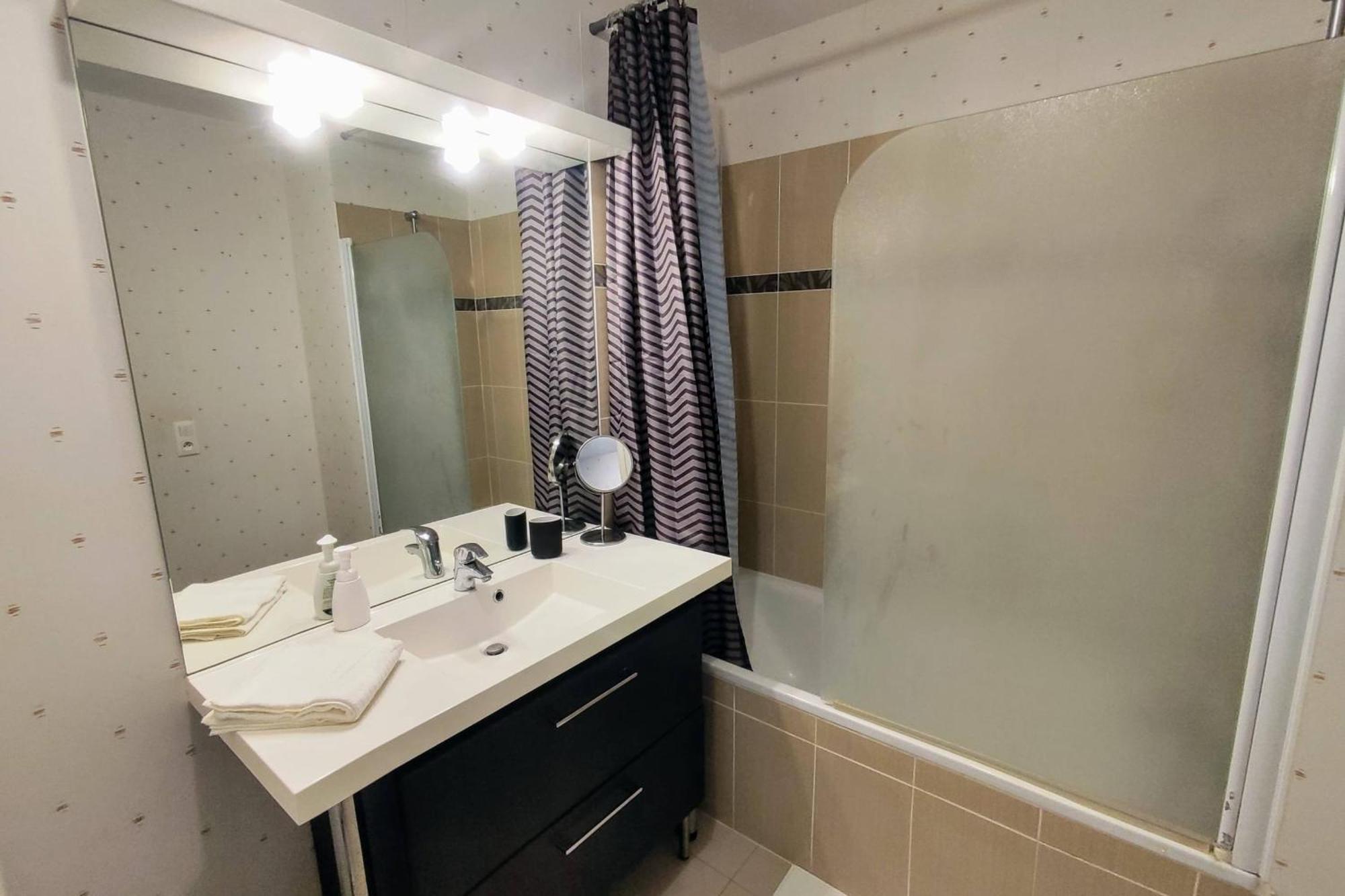 Apartment Le Salluste Cosy T2 With Balcony In *