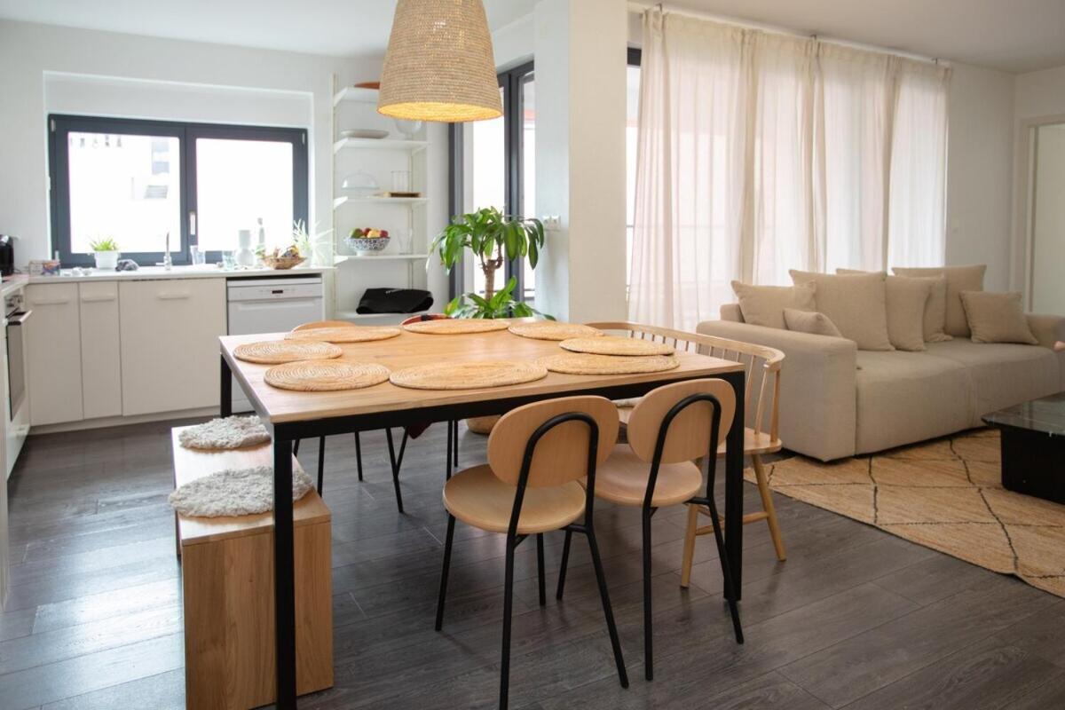 Moderne Au Centre Apartament