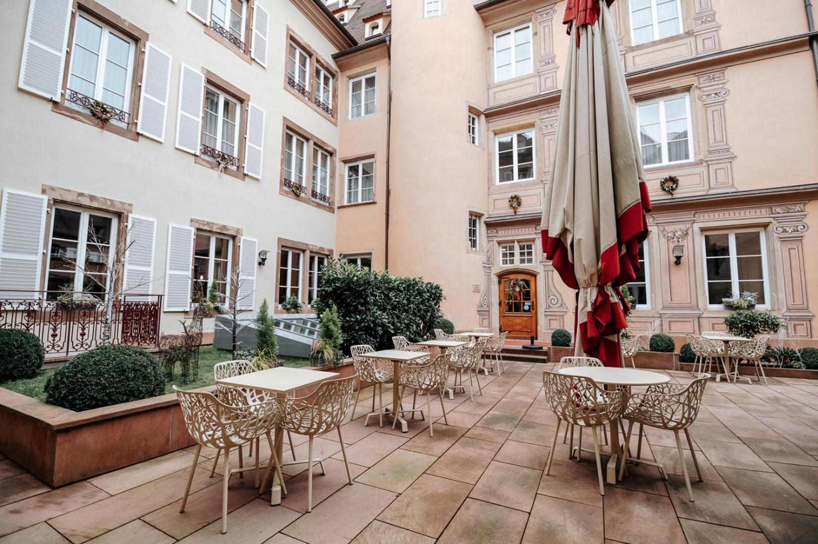 & Le Bouclier D'or 4* Strazburg