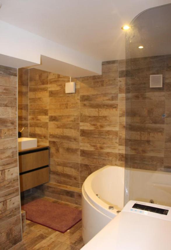 Apartment Le Souplex - Balneo & Cosy - Acces Tram - Commerces A Proximite