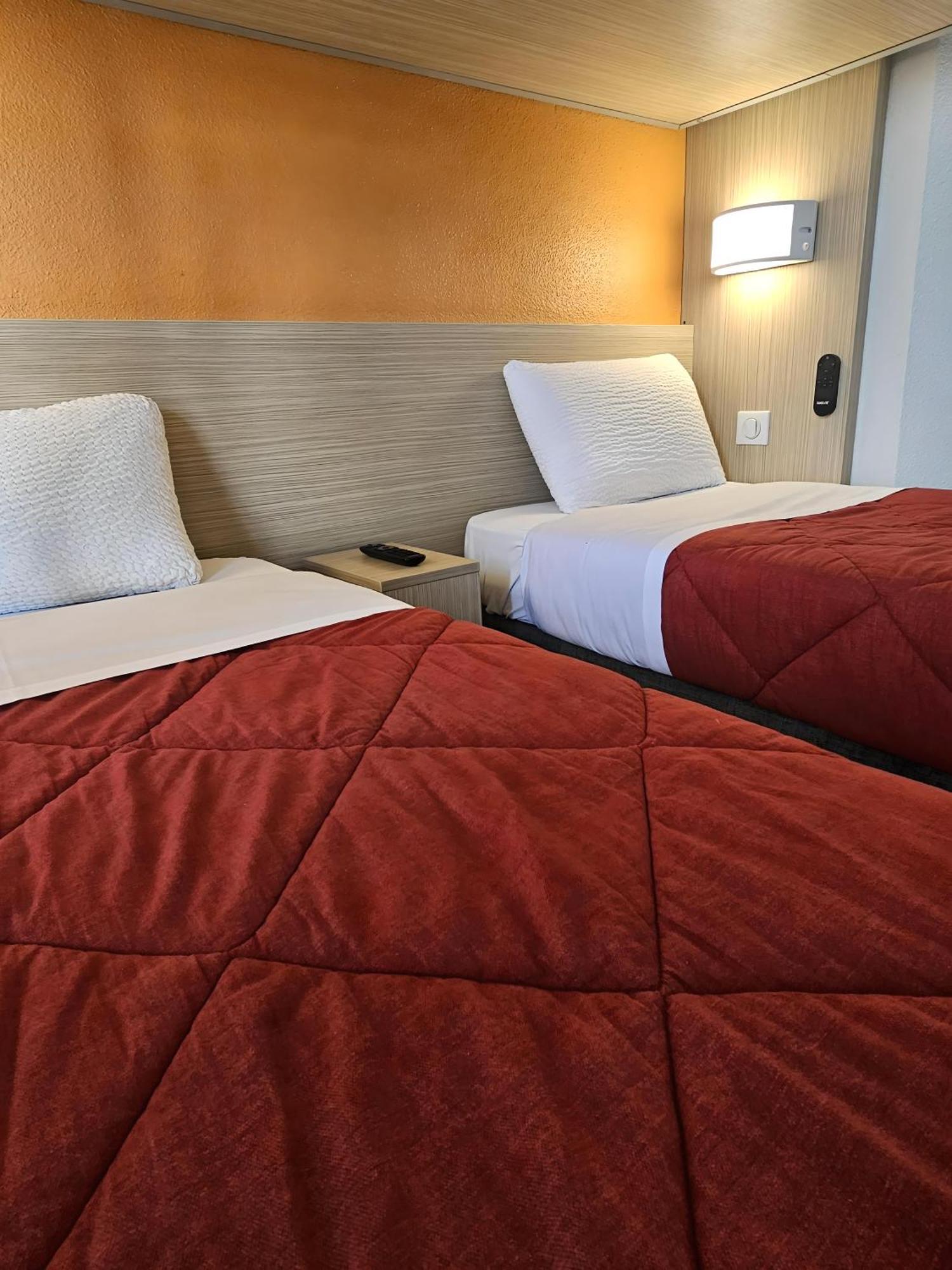 Premiere Classe Ouest Hotel *