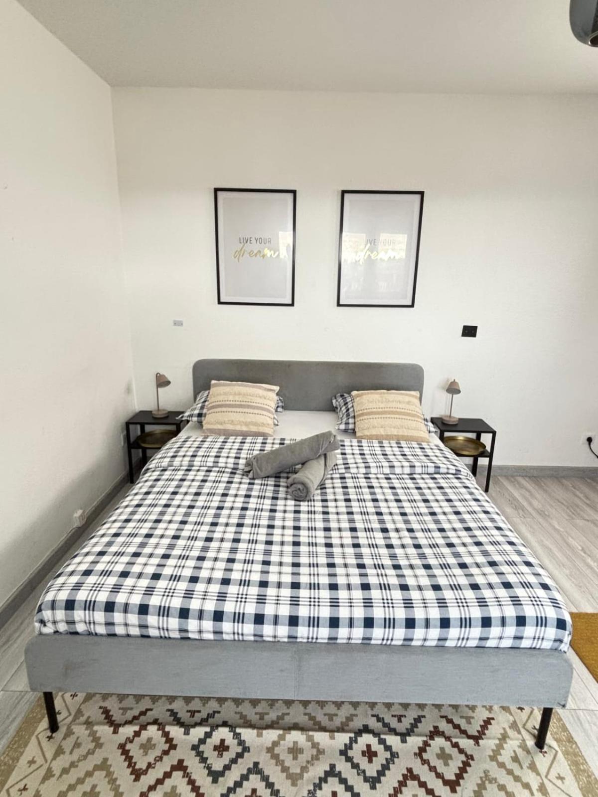 Holiday home Soh Rent Wifi Terrasse St Aloise Strasbourg