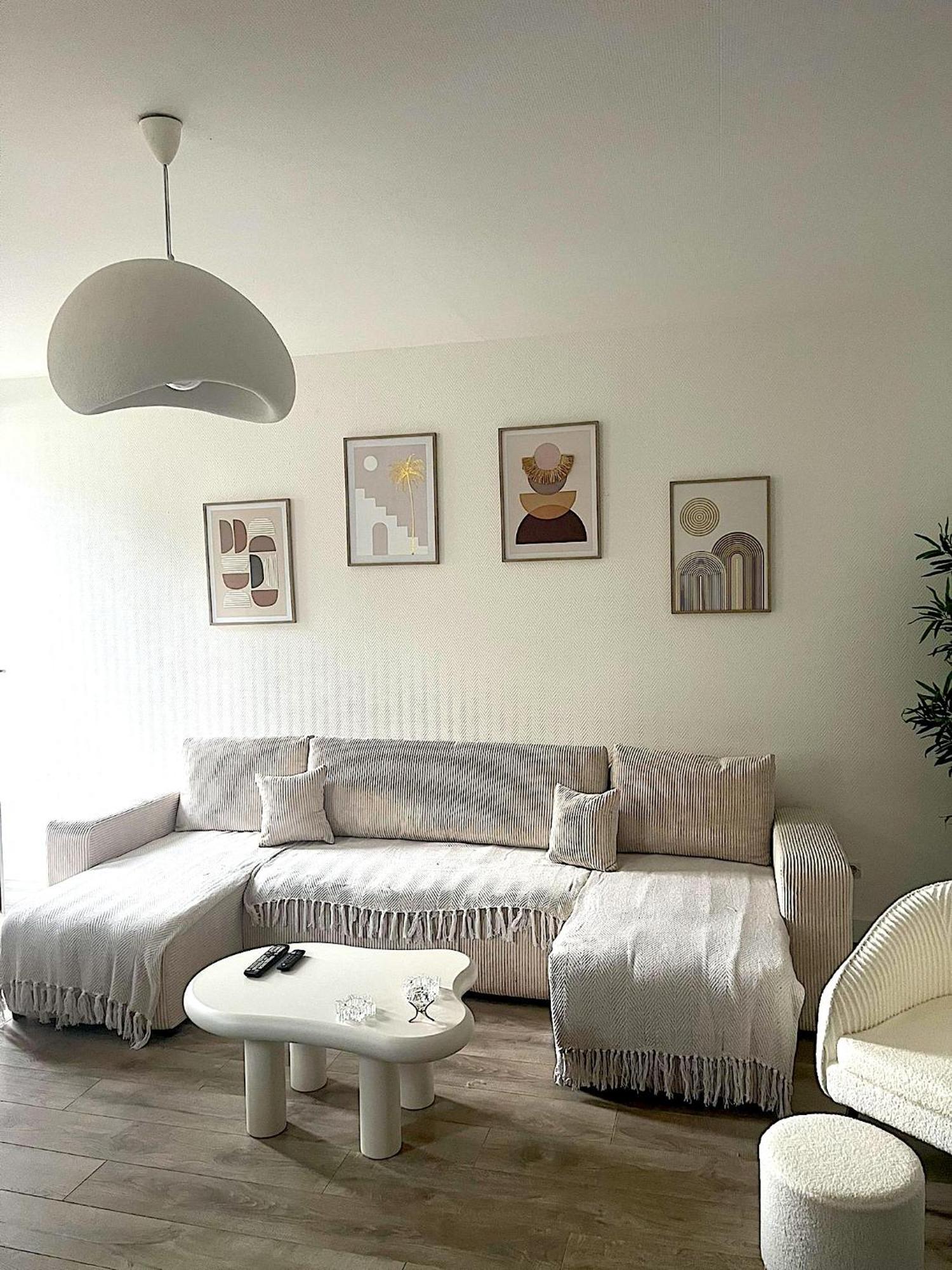 F3 Wabi-Sabi Apartment