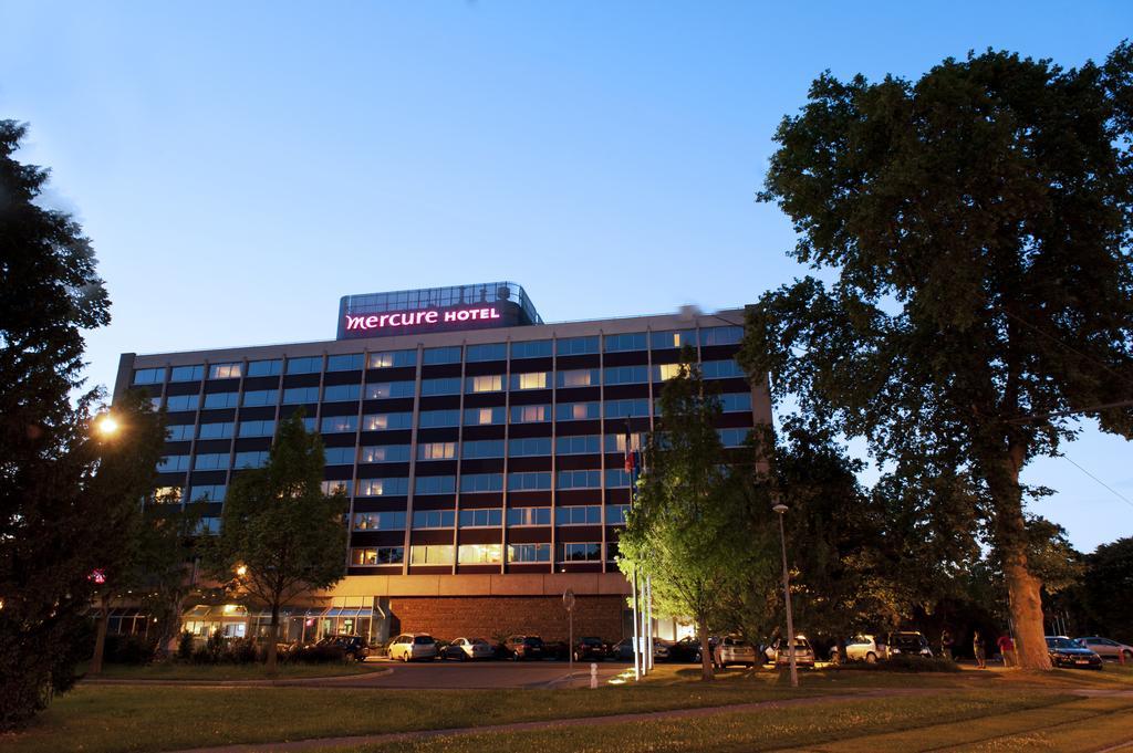 Hotel Mercure Palais Des Congres 4*