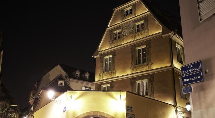 Otel & Le Bouclier D'or 4*