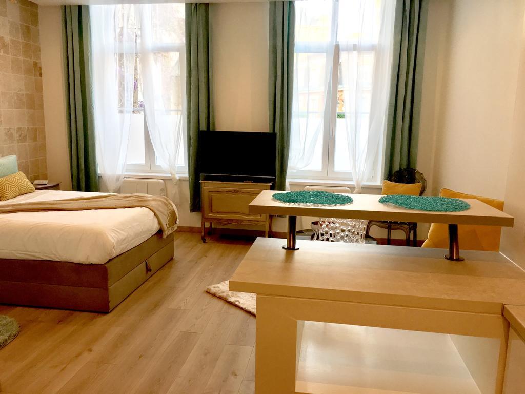 Midpoint By Life Renaissance Strasbourg