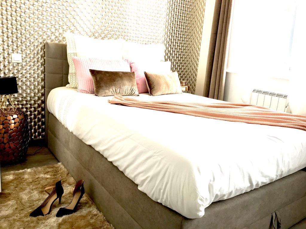Apartament Midpoint By Life Renaissance