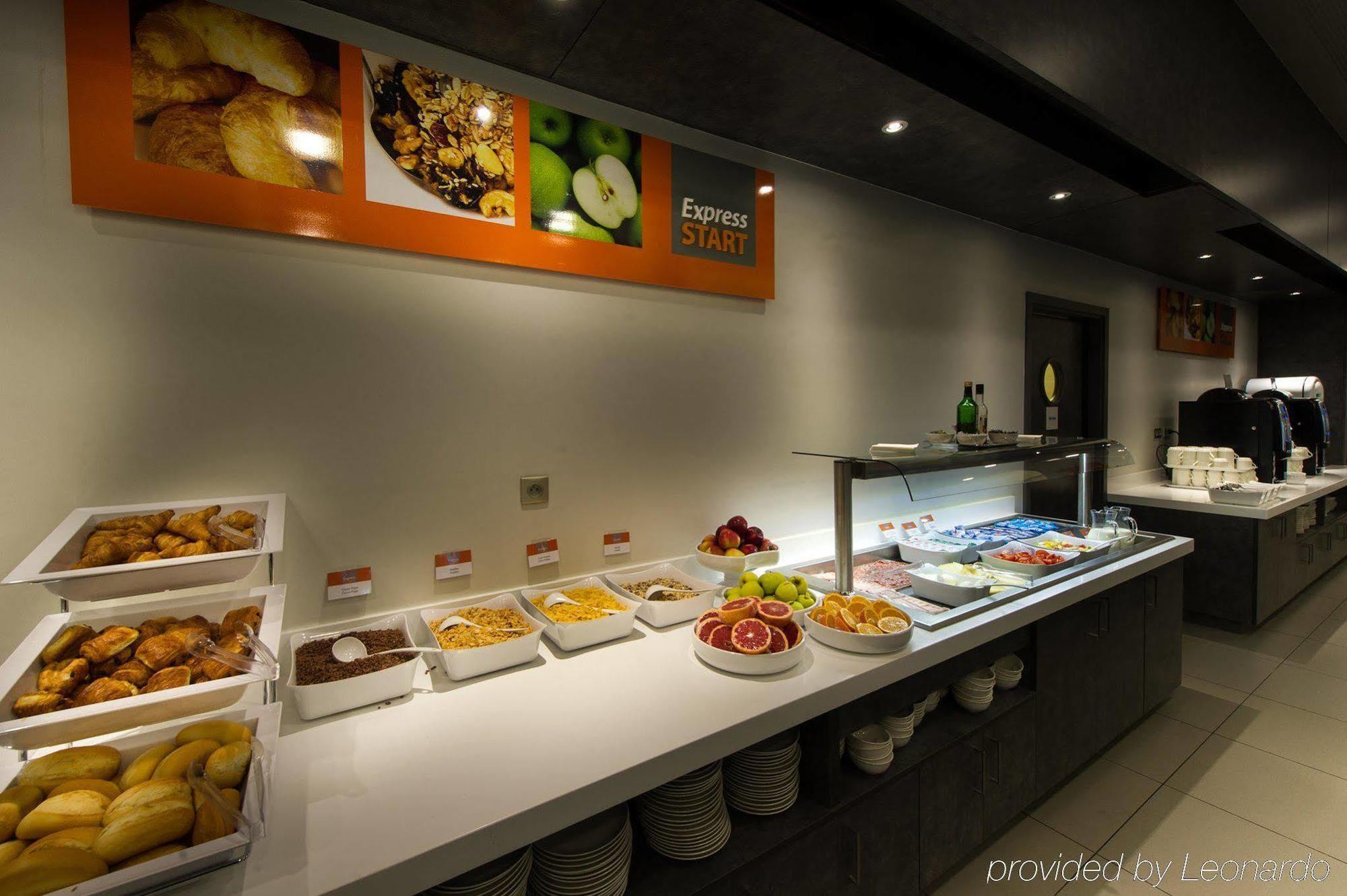 Express Centre By Ihg Otel 3*