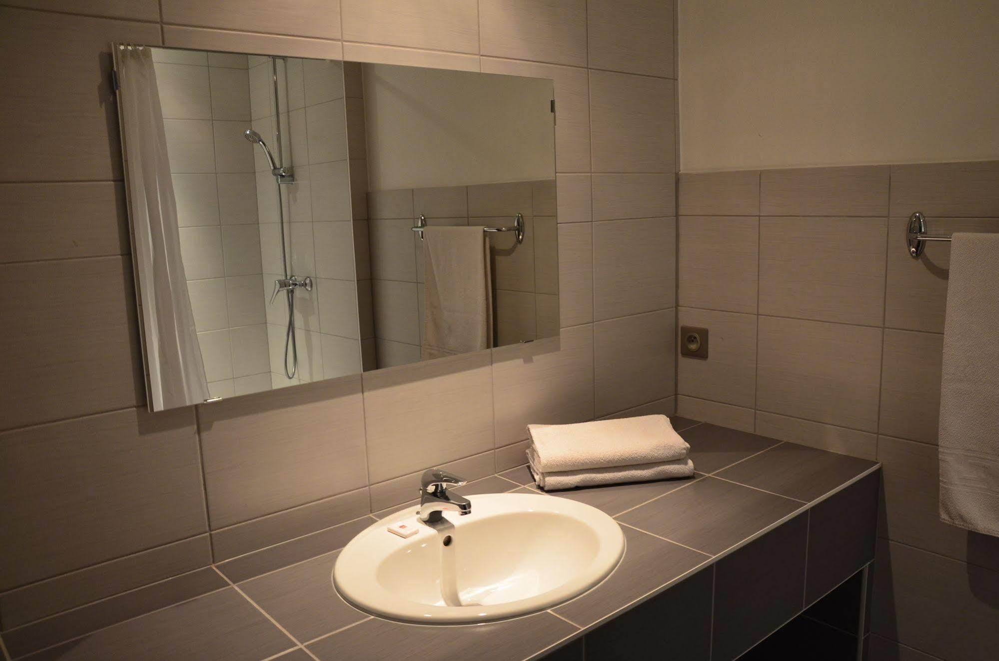 Ibis Styles Centre Republique Hotel 2*