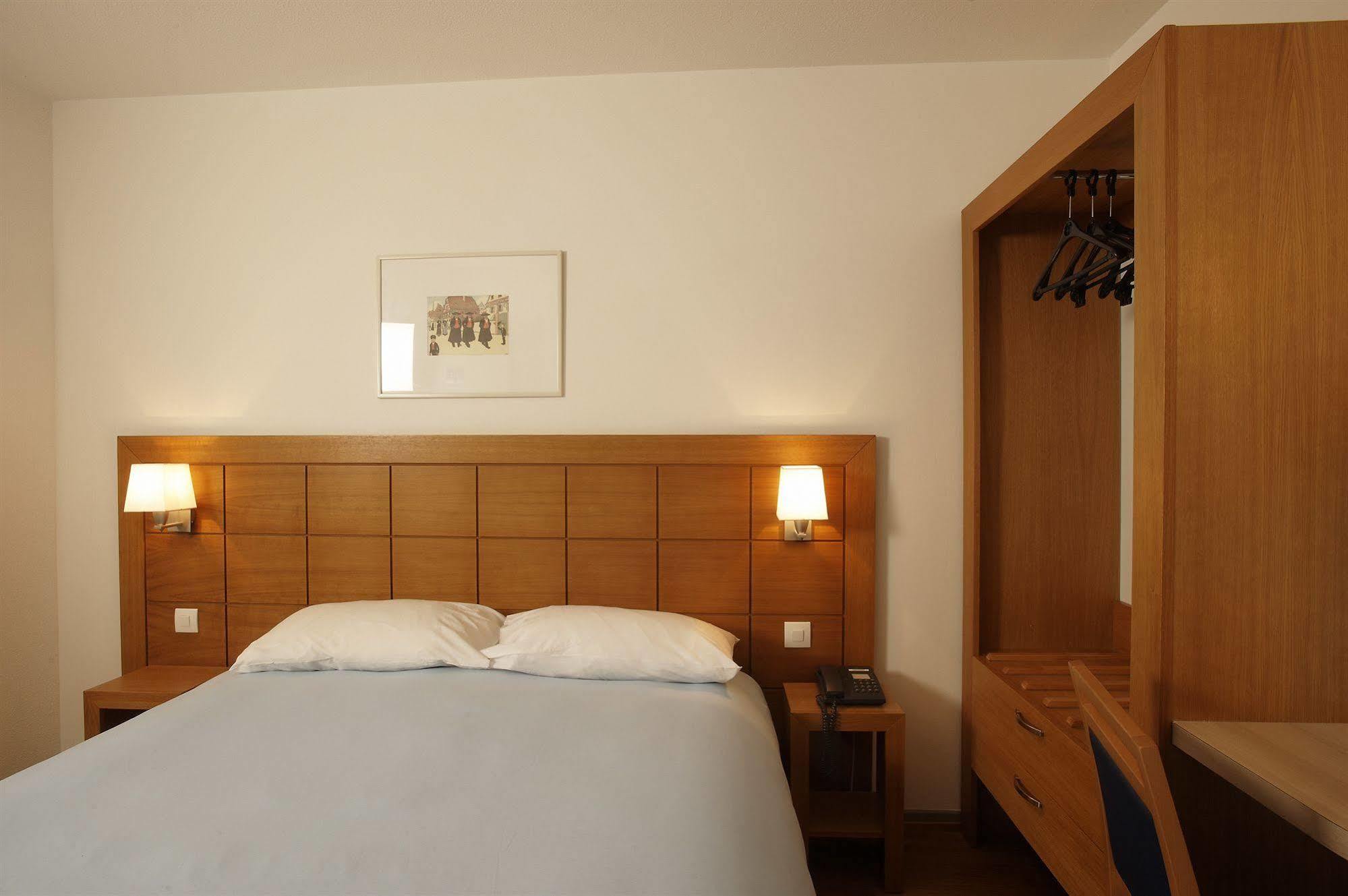- Montagne Verte & Restaurant Louisiane Hotel Strasbourg