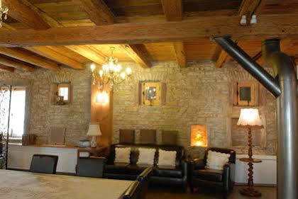 La Cour De Lise