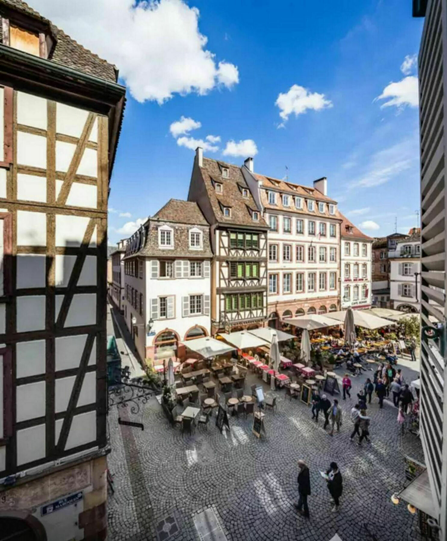 Rue Des Maroquins *