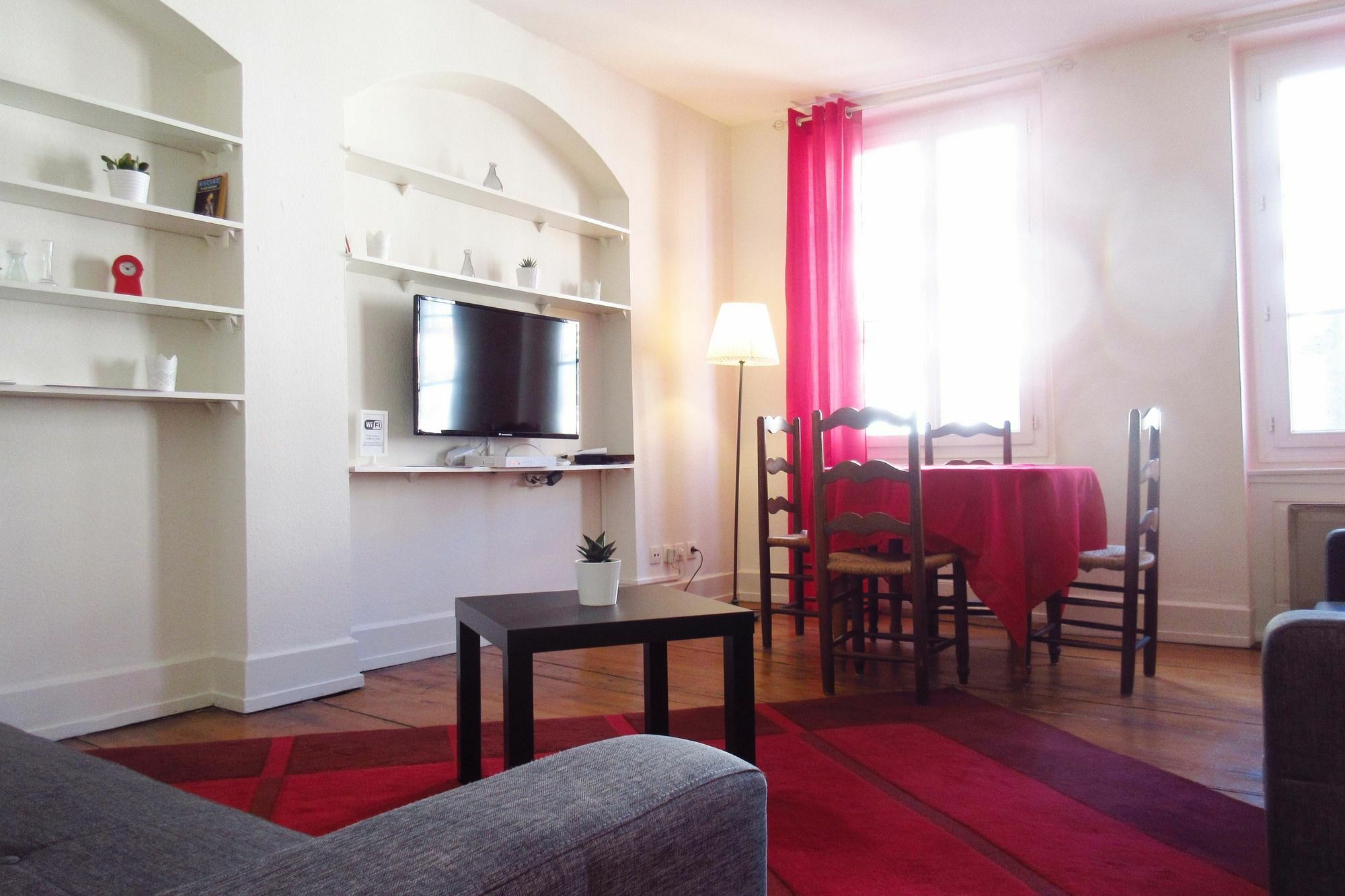 Rue Des Maroquins Apartment *