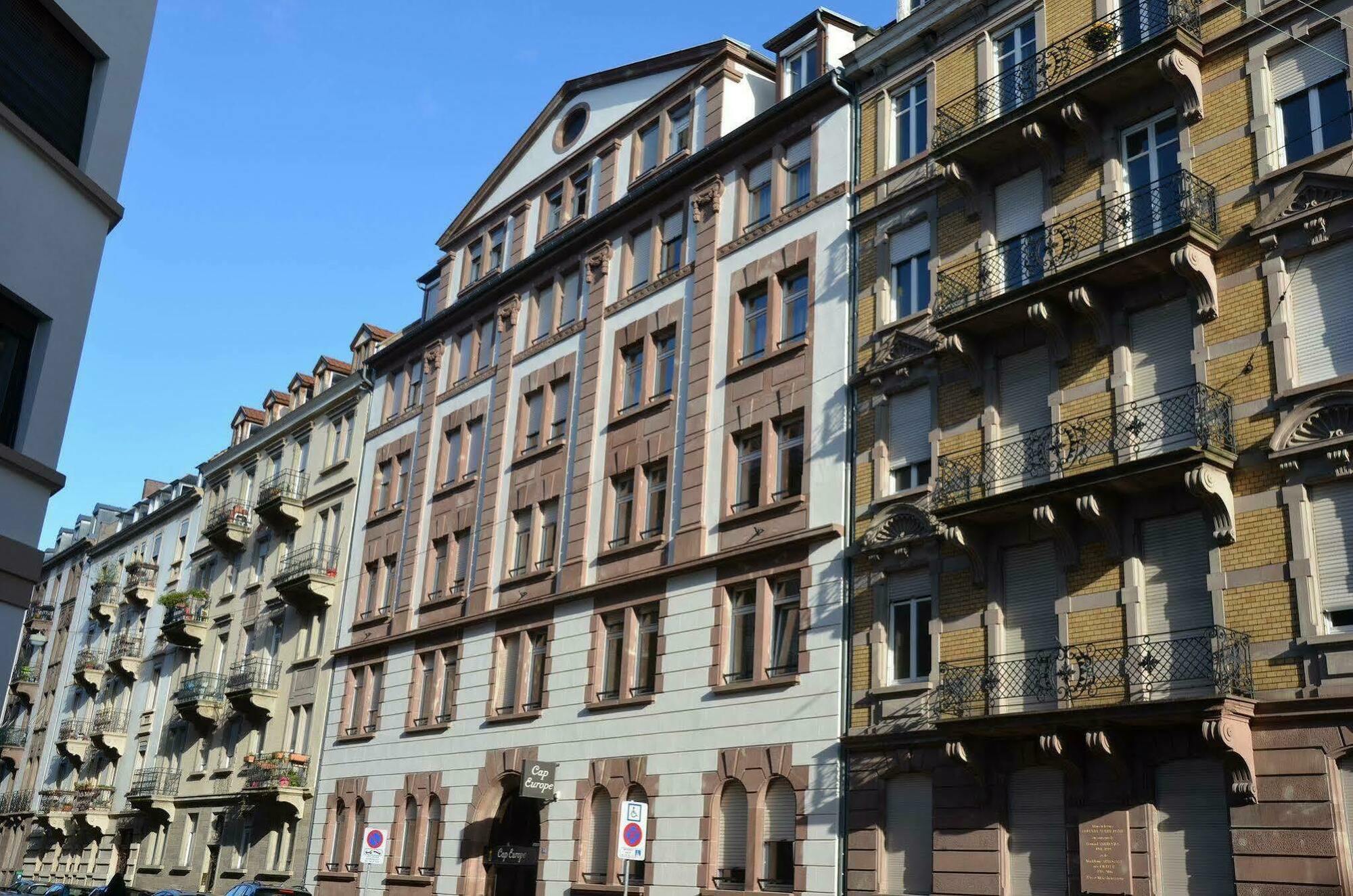 Ibis Styles Centre Republique 2*