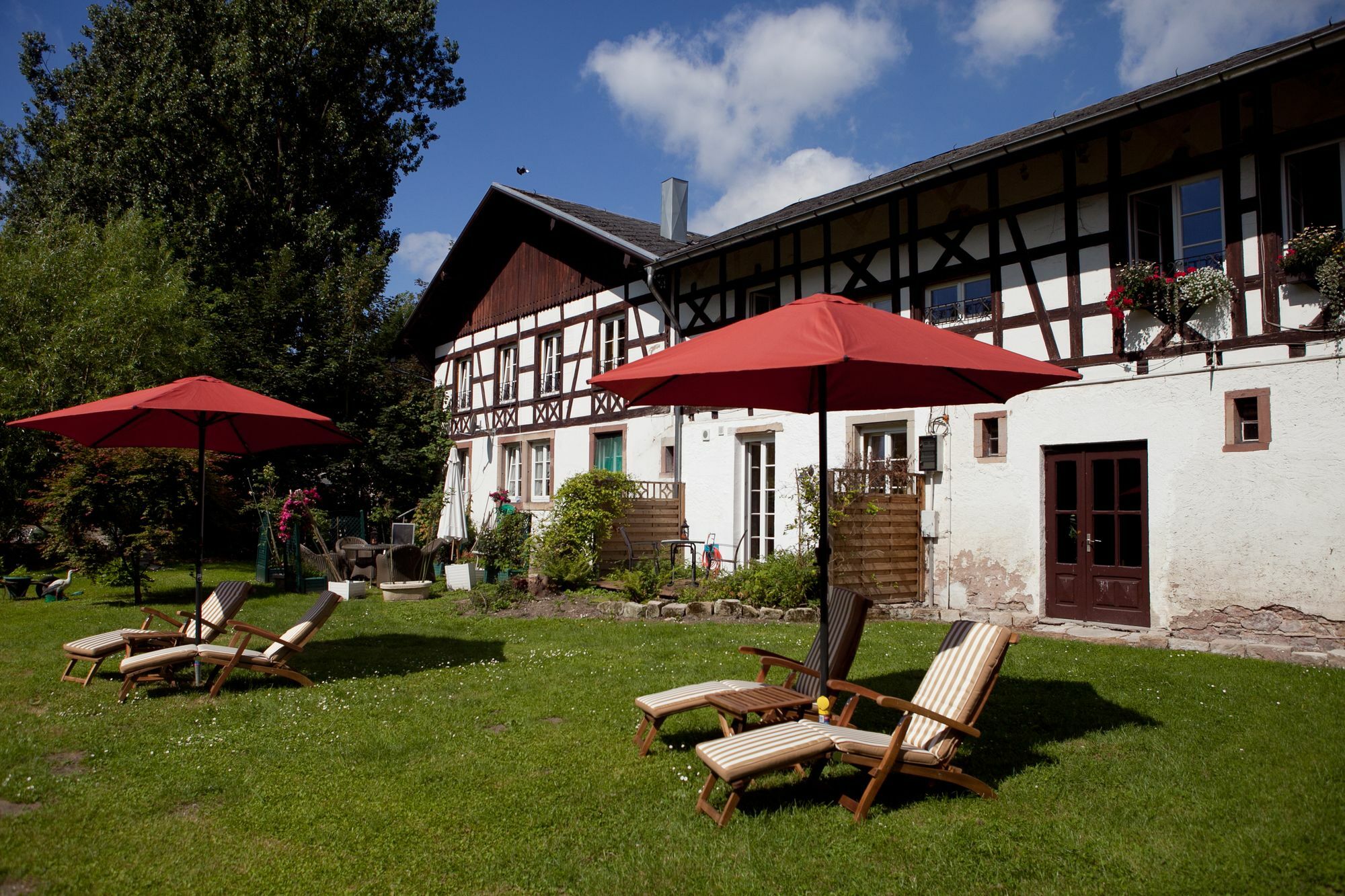 Hotel Chateau De Pourtales