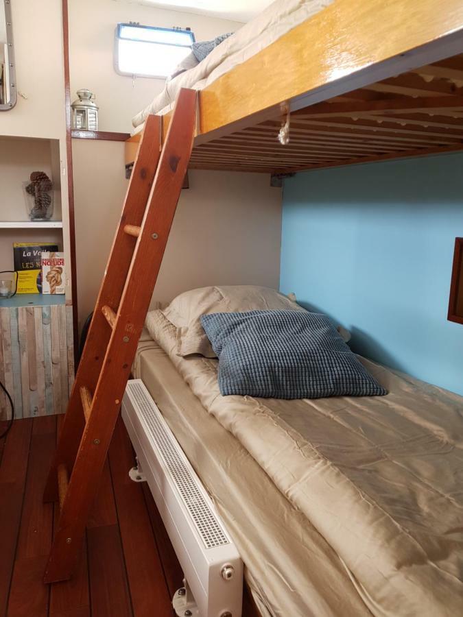 Botel Bateau Eos *