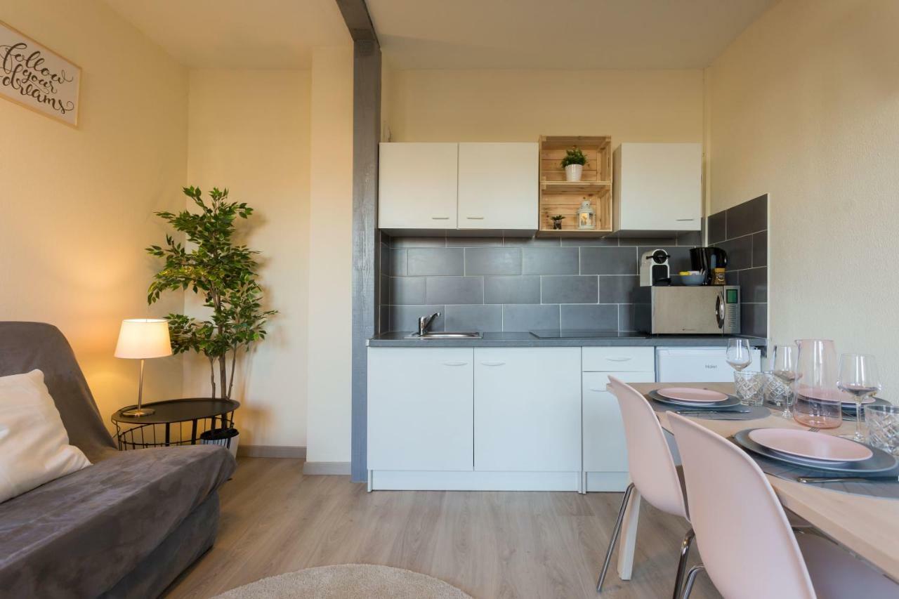 Apartment ★ Charmant F2 ★ Gare - Centre ★ Terrasse ★ Strasbourg