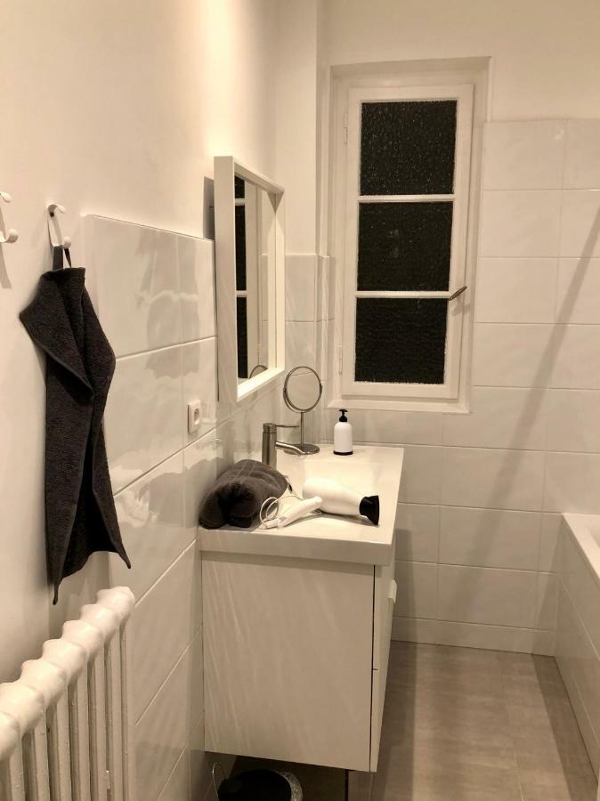 Appartement Grand 3 Pieces Stationnement Gratuit Dans La Rue
