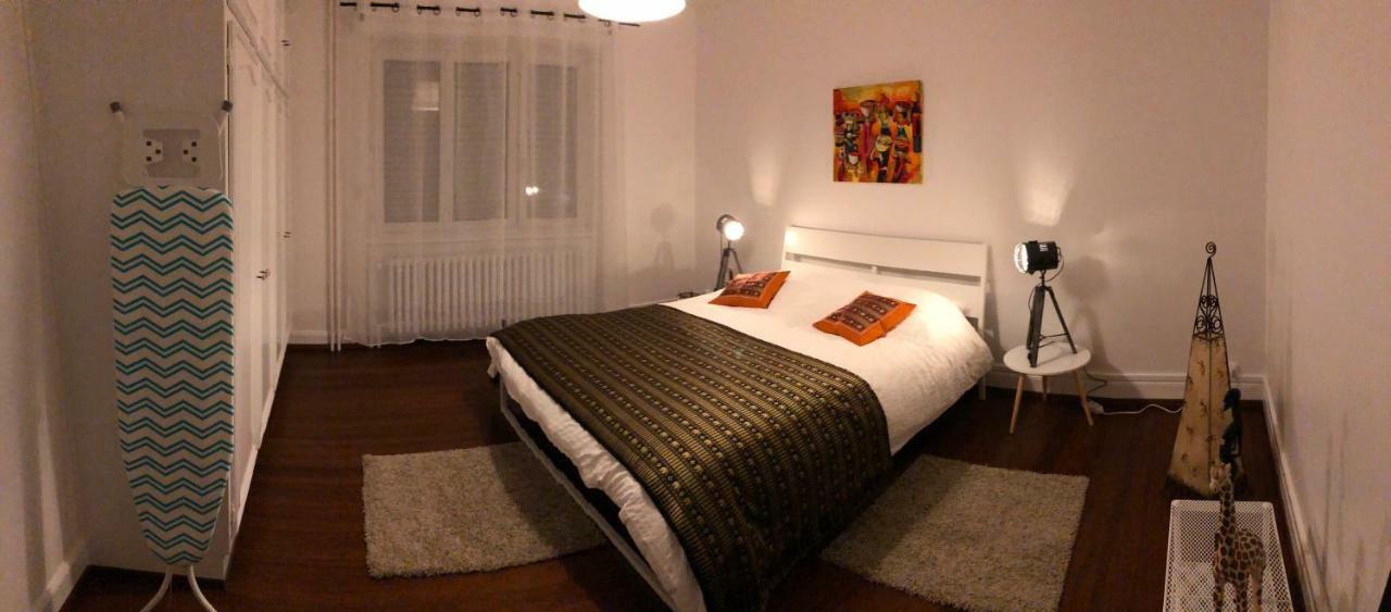 Grand 3 Pieces Stationnement Gratuit Dans La Rue * Straatsburg