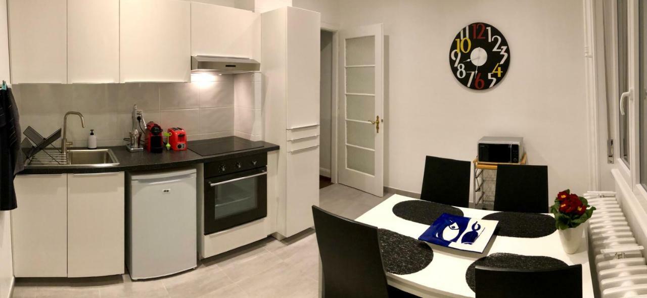 Grand 3 Pieces Stationnement Gratuit Dans La Rue * Straatsburg
