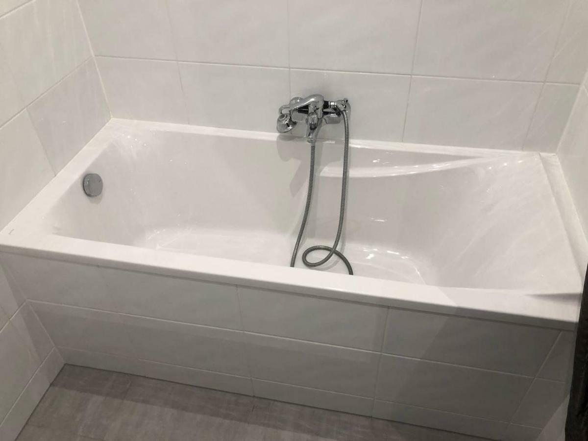 Appartement Grand 3 Pieces Stationnement Gratuit Dans La Rue
