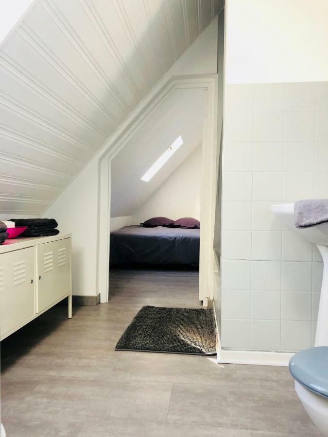 Appartement F1 Atypique Au Centre De *