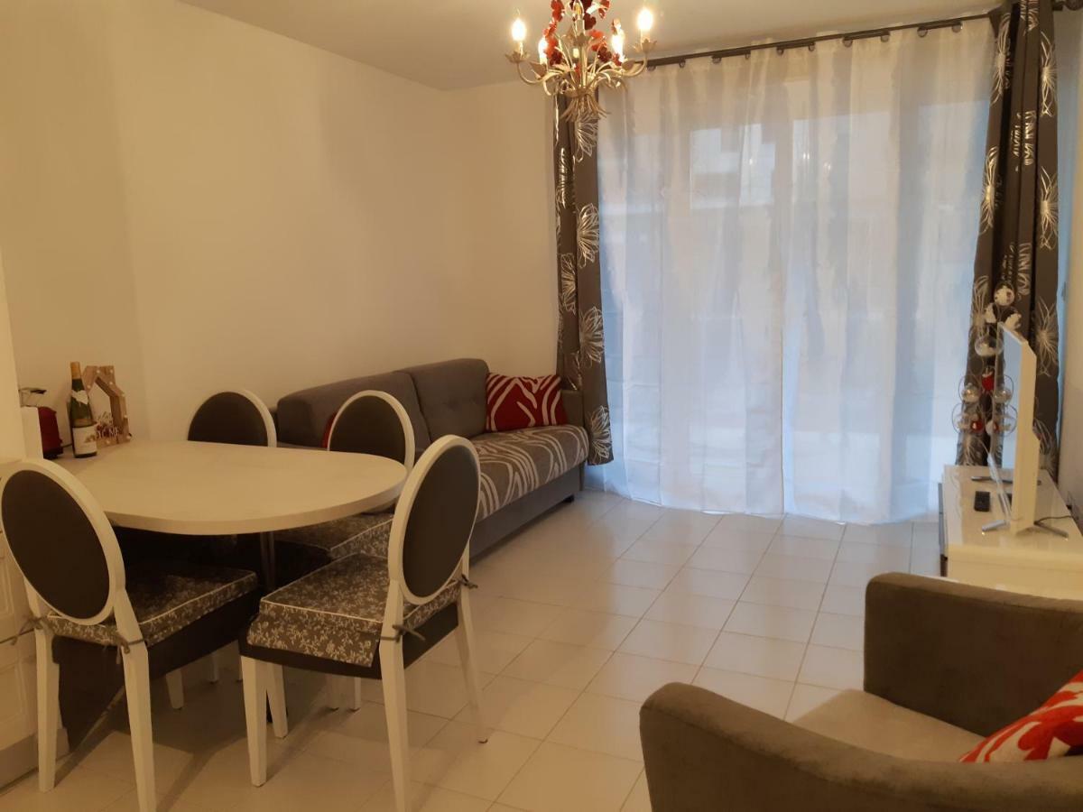 Apartament Le Carre Des Fleurs