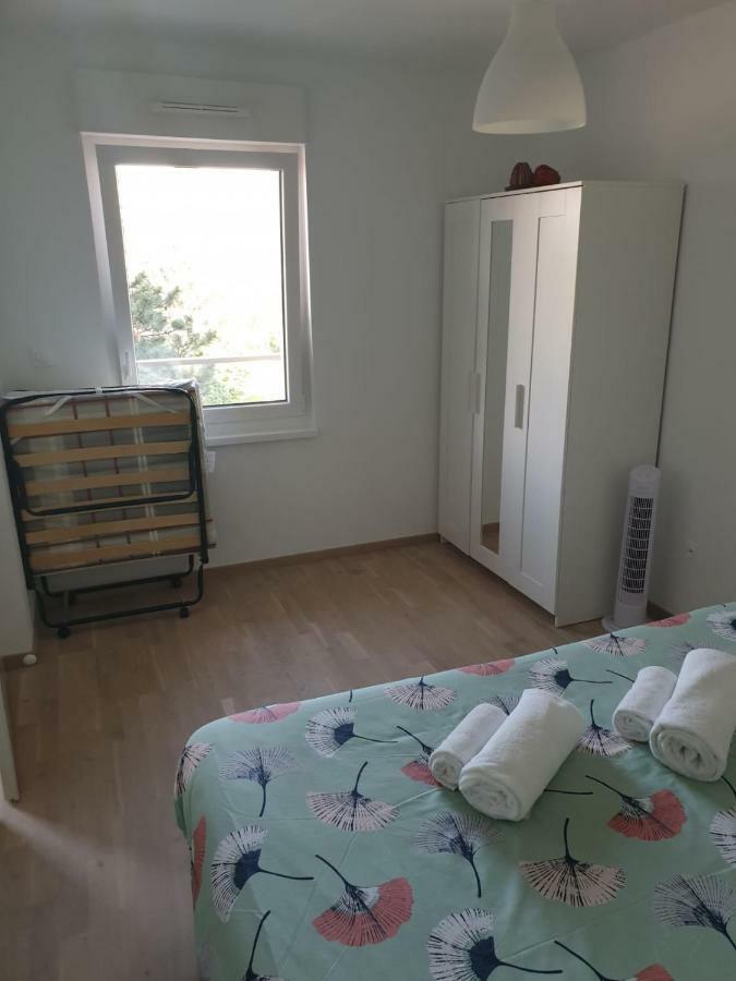 Centre - Superbe F2 - Classe 3 Etoiles Apartment