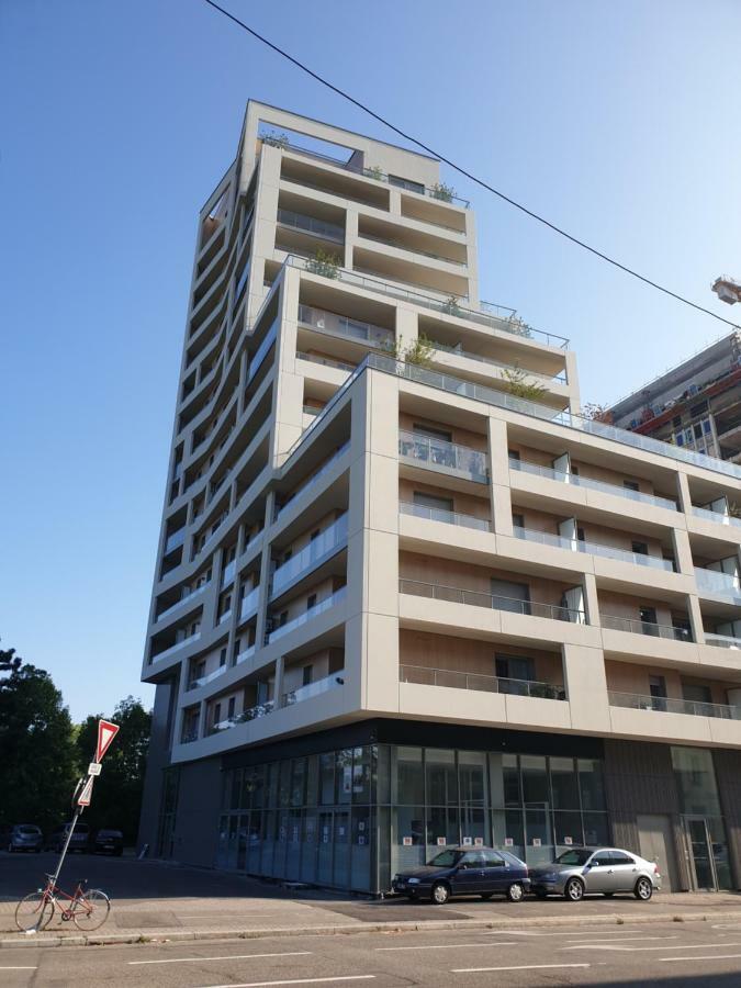 Centre - Superbe F2 - Classe 3 Etoiles Apartment