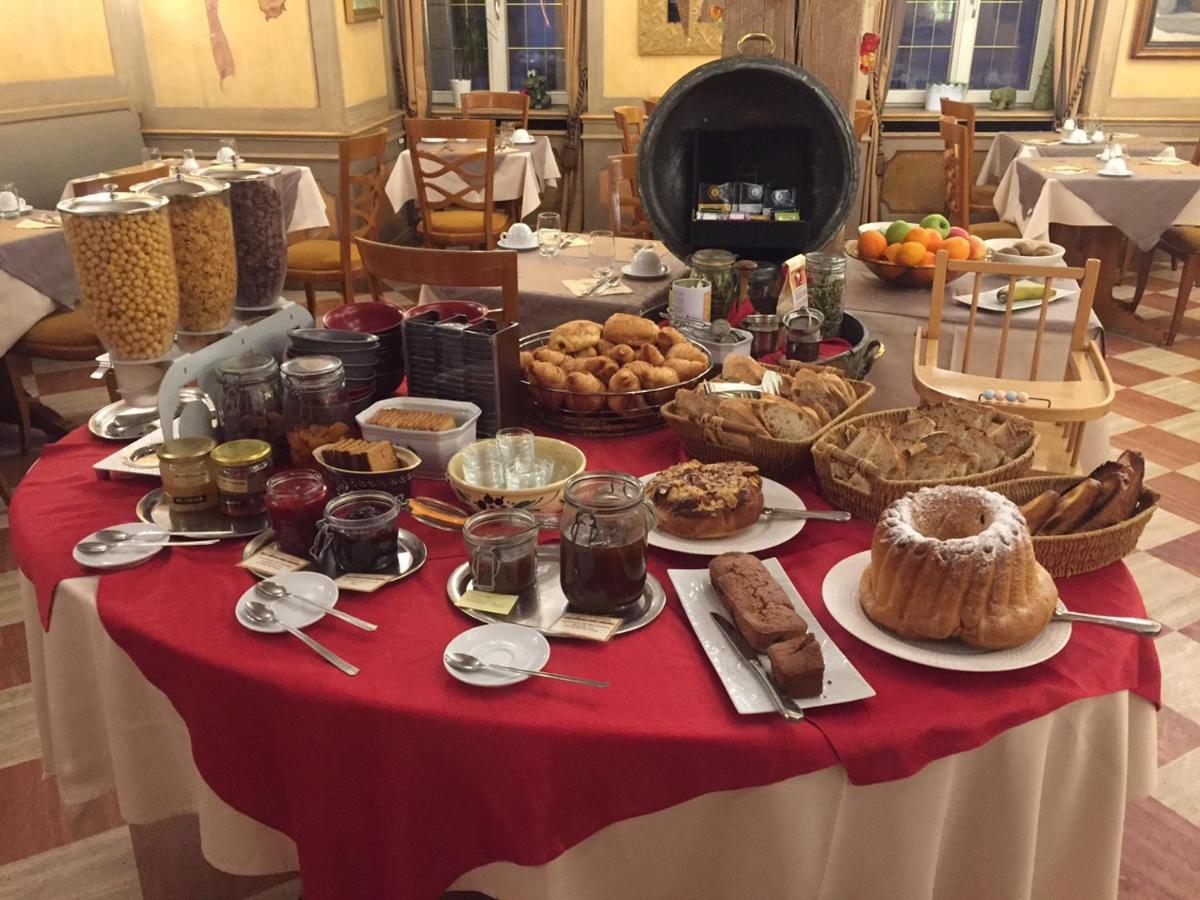 Hotel Logis Ettenheim 4*
