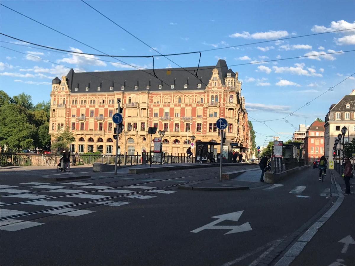 Quai Des Pecheurs Apartment Strasbourg