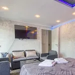 Appart Hotel Avec Sauna, Jacuzzi,