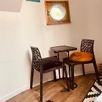 Jolie Chambre Sur Peniche