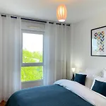 Appartement Calme Avec Balcon, A 4Km Du Centre, Parking, Wi-Fi, Netflix Gratuit