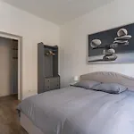 Appartement Confortable A 10 Min Du Marche De Noel