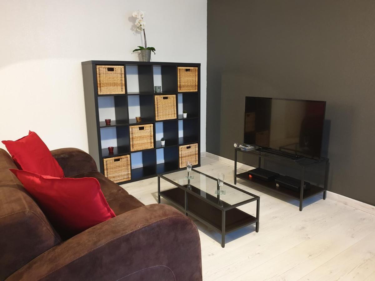 Em Life Apartment *