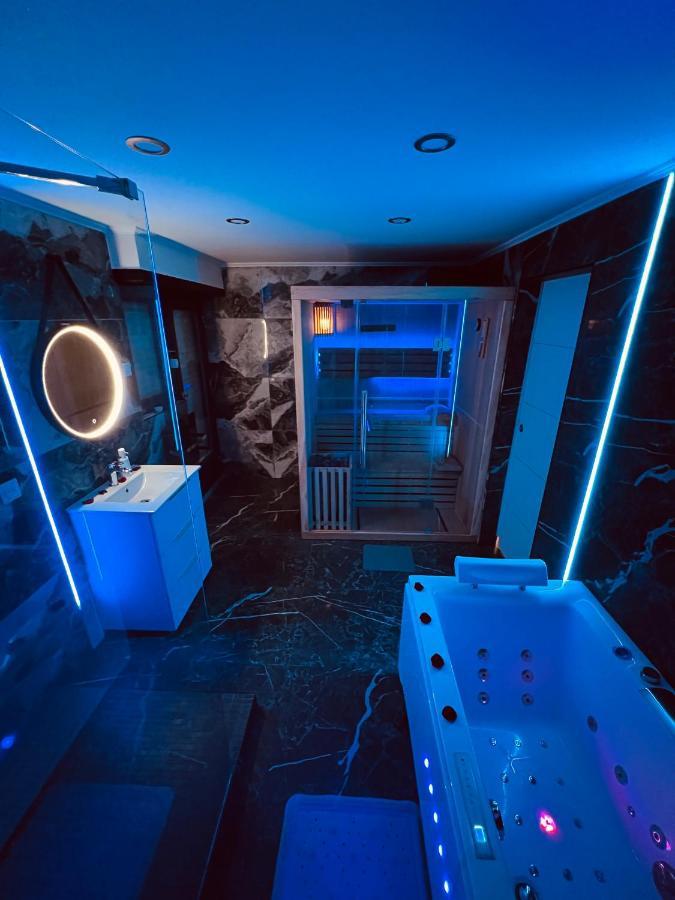 Avec Sauna, Jacuzzi, Apartment *