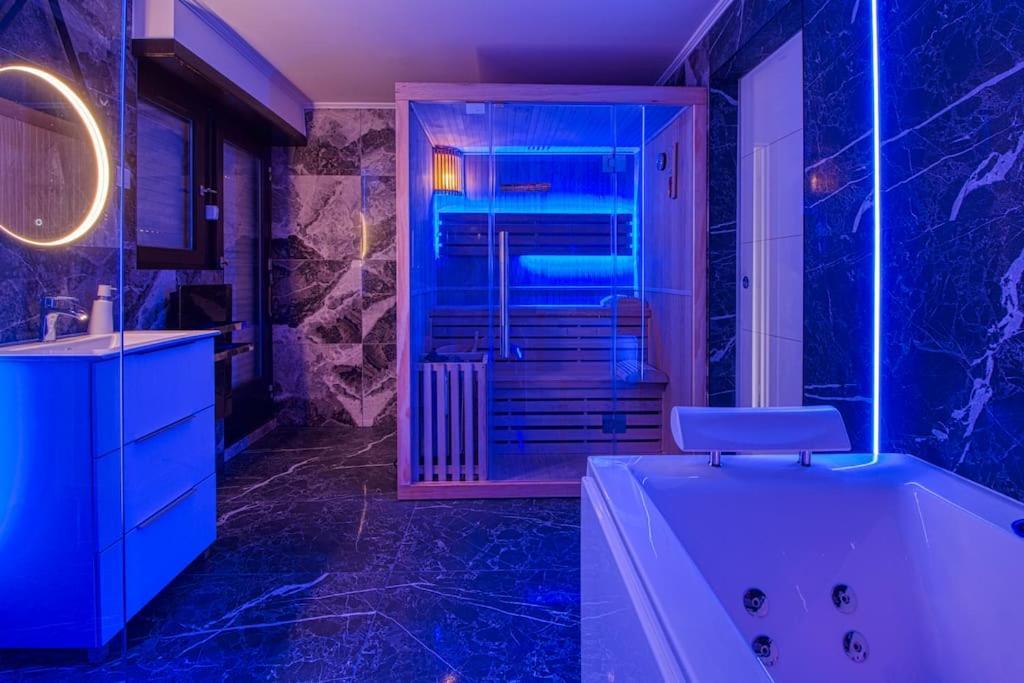 Avec Sauna, Jacuzzi, Apartment