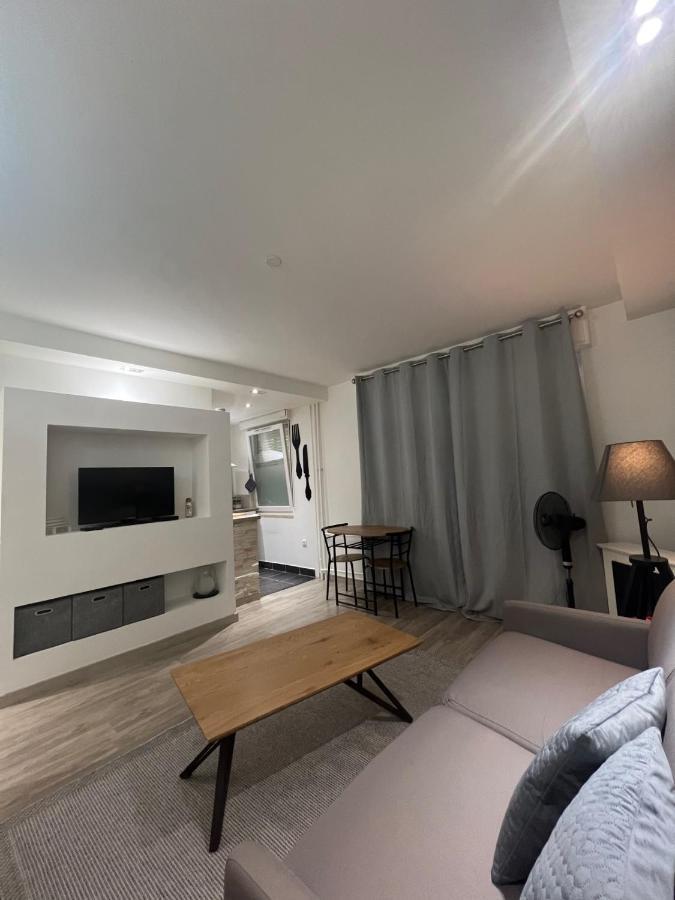 Apartment Le Carre Strasbourgeois - Entier Au Centre Du Neudorf F1 *