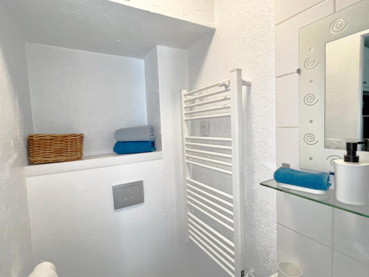 Les Jardiniers Apartment