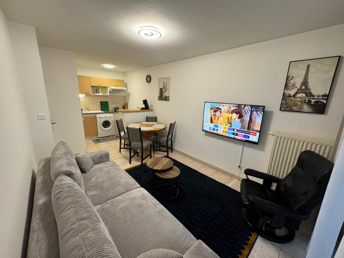 Calme Avec Balcon, A 4km Du Centre, Parking, Wi-fi, Netflix Gratuit Estrasburgo
