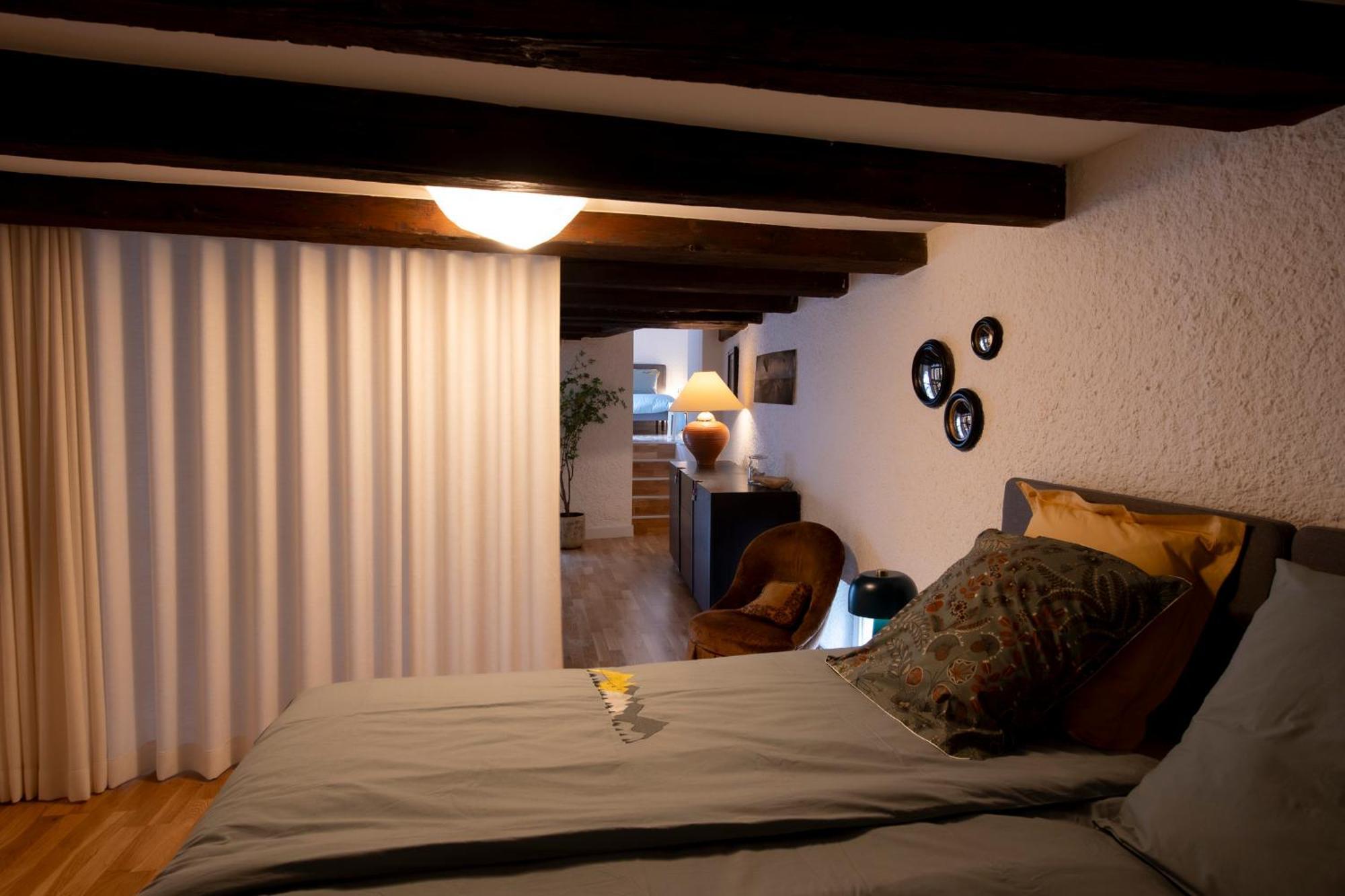 La Petite Cour - Atypique, Calme Et Cozy