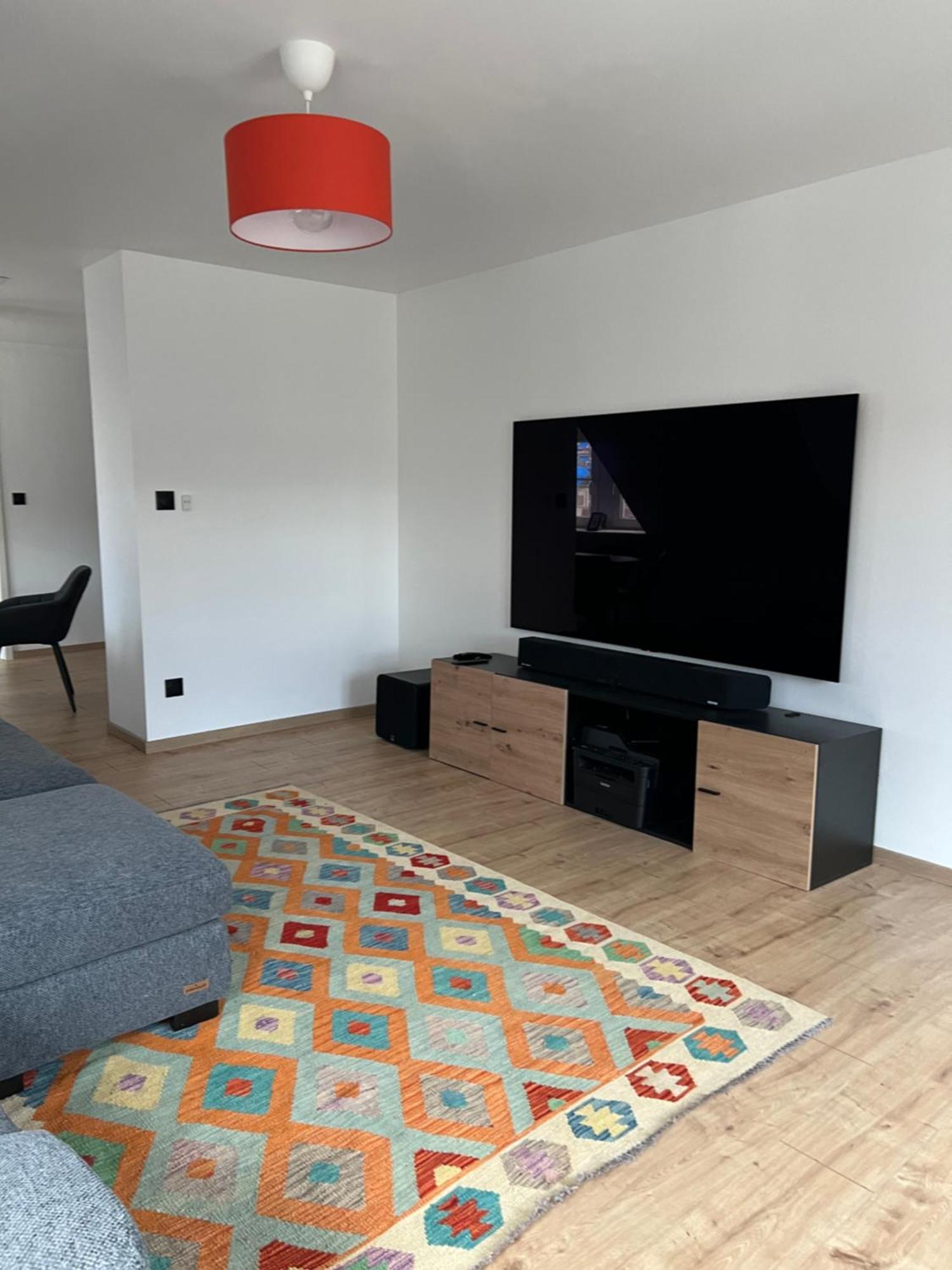 Le Donjon 120 M2 5mn Centre Au Calme Apartament