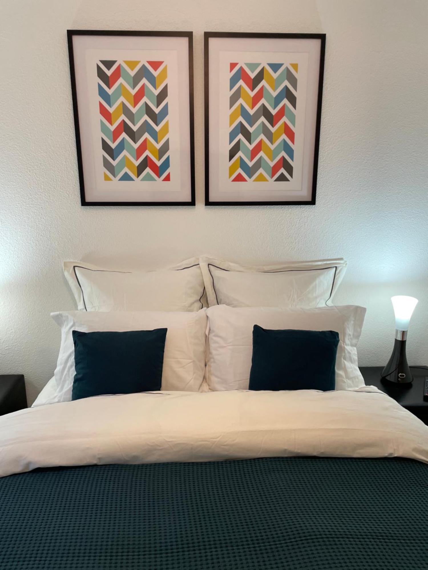 Calme Avec Balcon, A 4km Du Centre, Parking, Wi-fi, Netflix Gratuit
