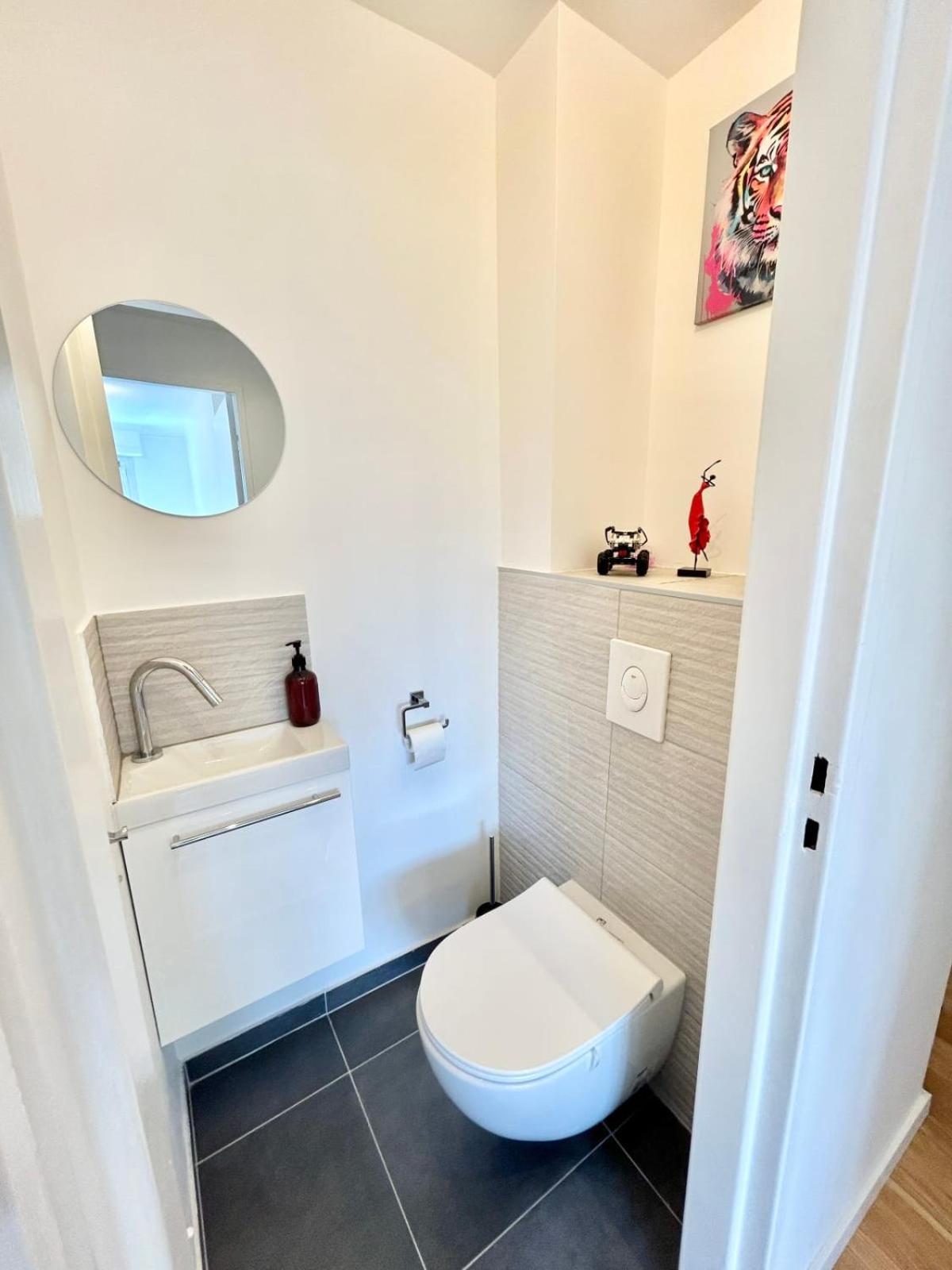Three-room With All Comforts Very Close To The City Center Strasbourg