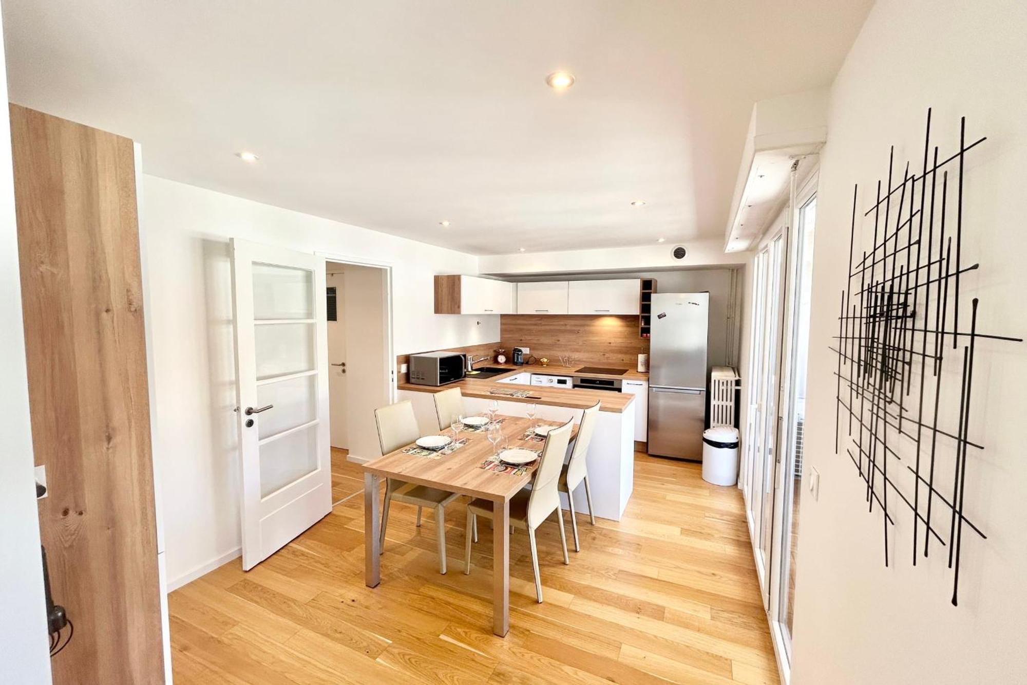 Three-room With All Comforts Very Close To The City Center Appartement