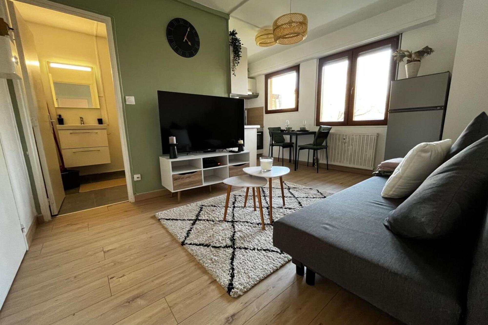 Cosy Rent Wifi Terrasse Apartment *