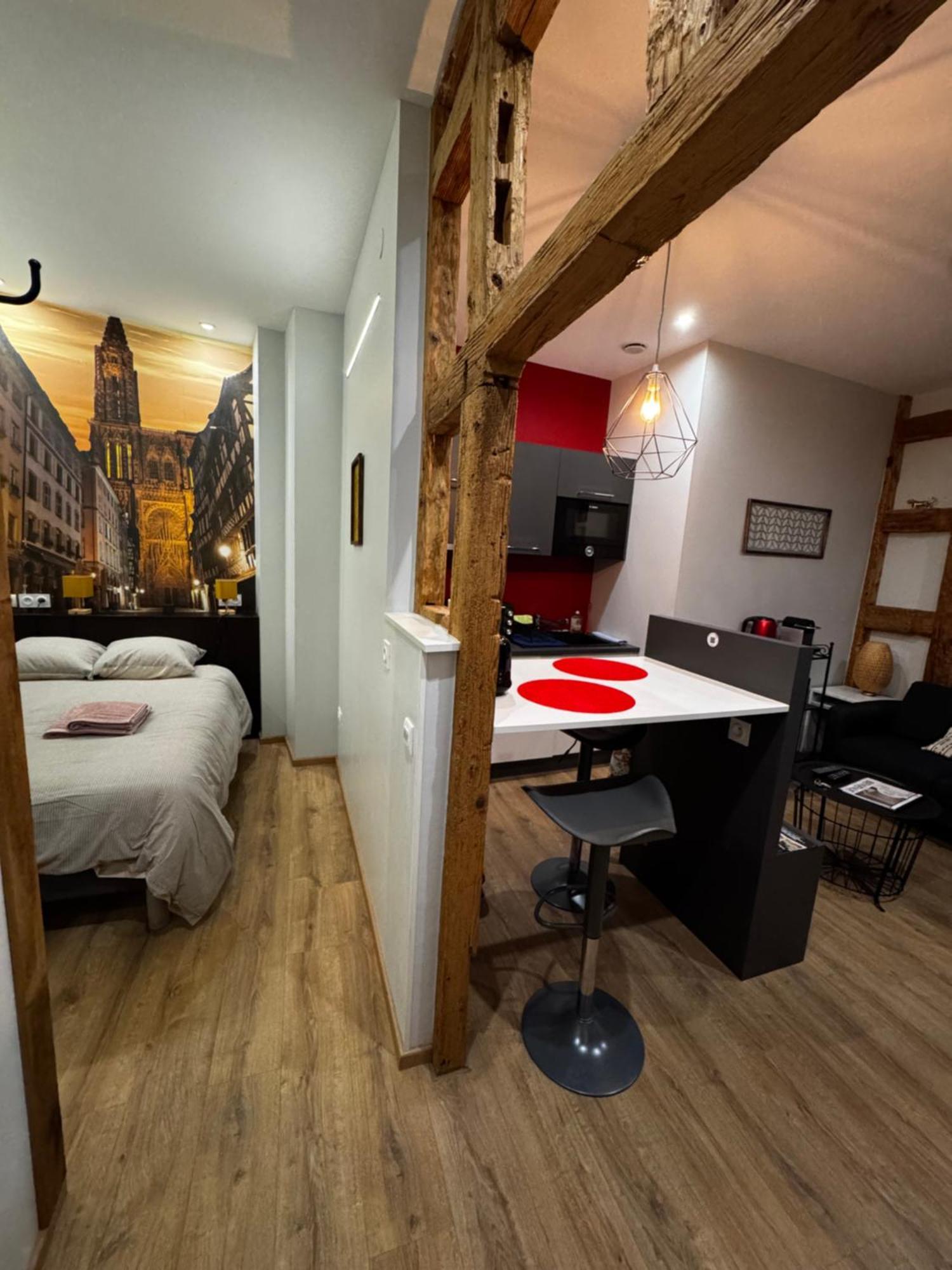 De L'epine Apartment