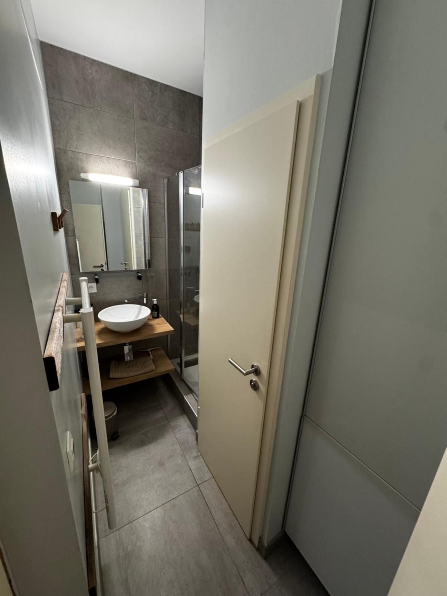 De L'epine Apartment *